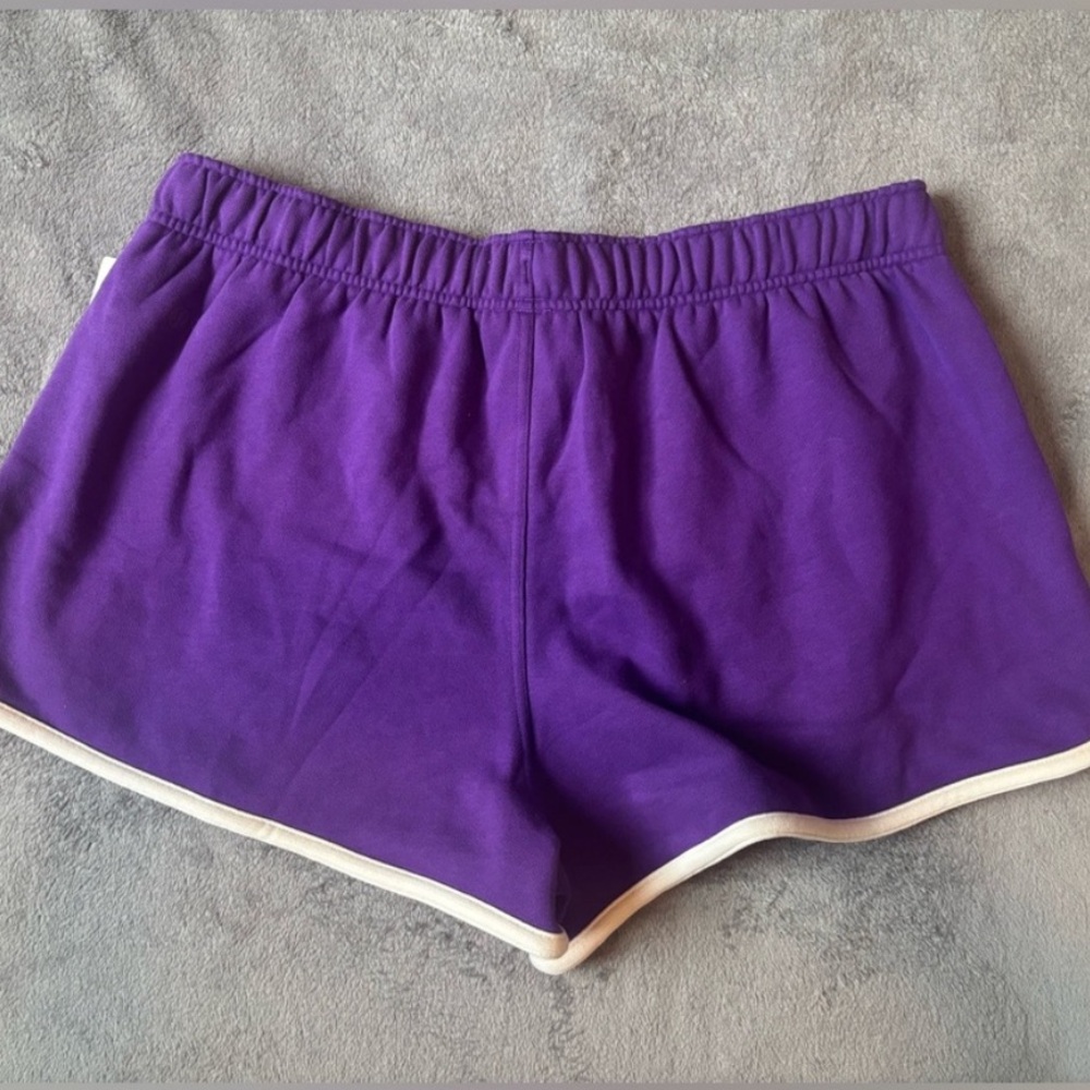NWT Lululemon Scuba Mid-Rise Oversized Short 3" Trim Purple Women's Size Large - Picture 5 of 9